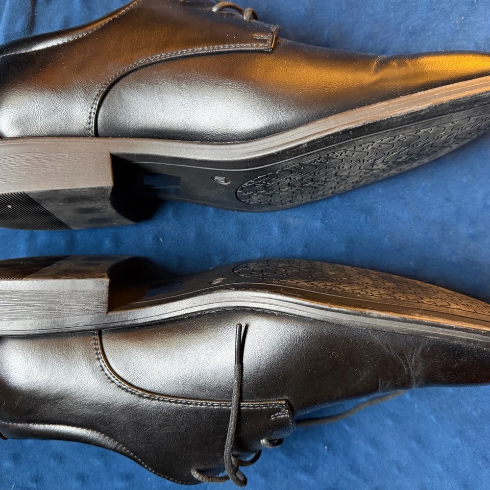 Classic Black Men's Dress Shoes